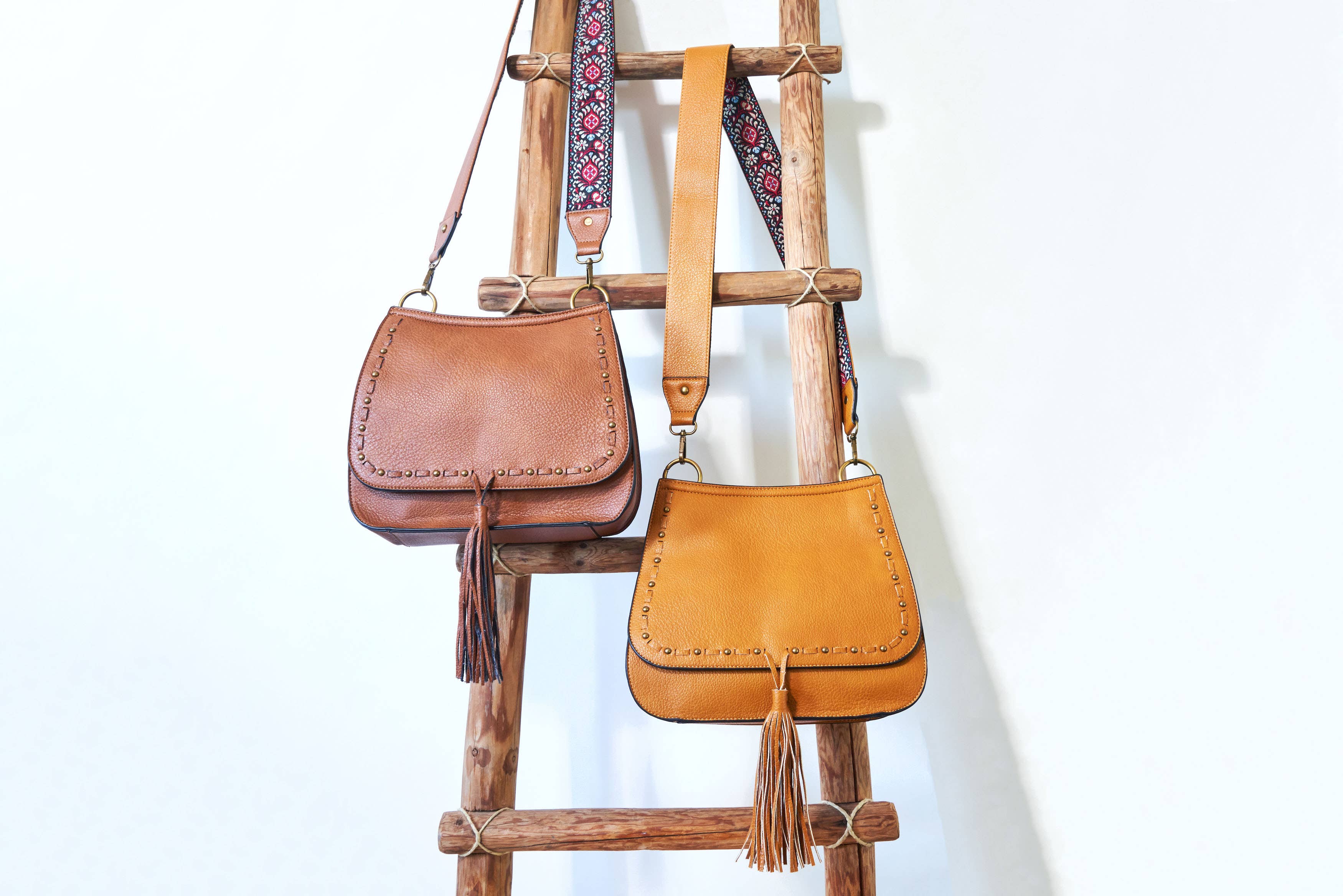 The Carlisle Crossbody: Dark Grey